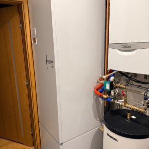 5b9b8135-6dee-442d-9221-36c030ad701f